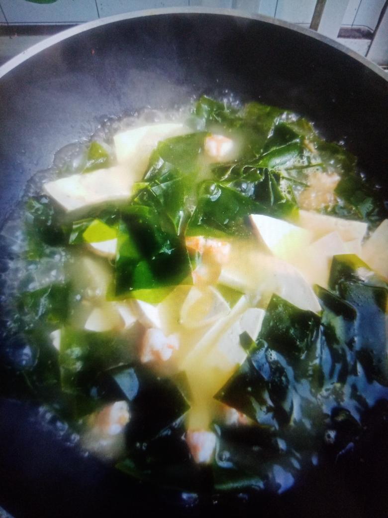 海带豆腐汤