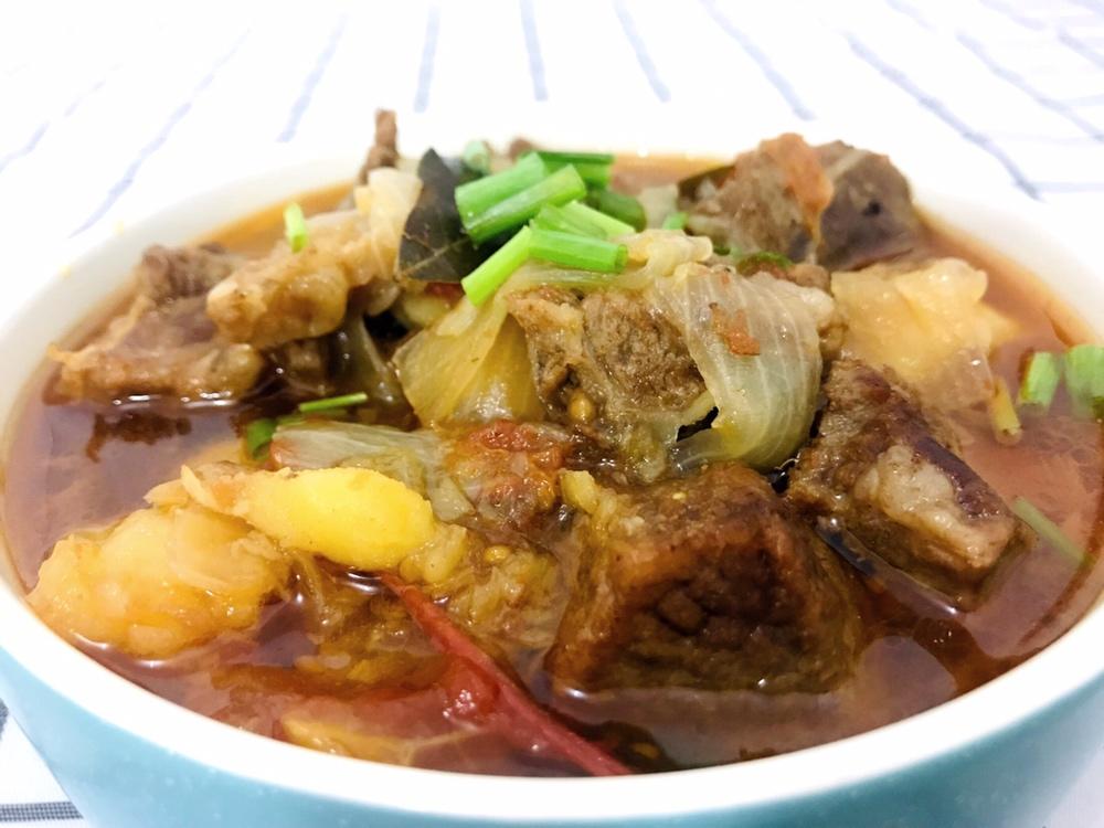 番茄土豆炖牛腩
