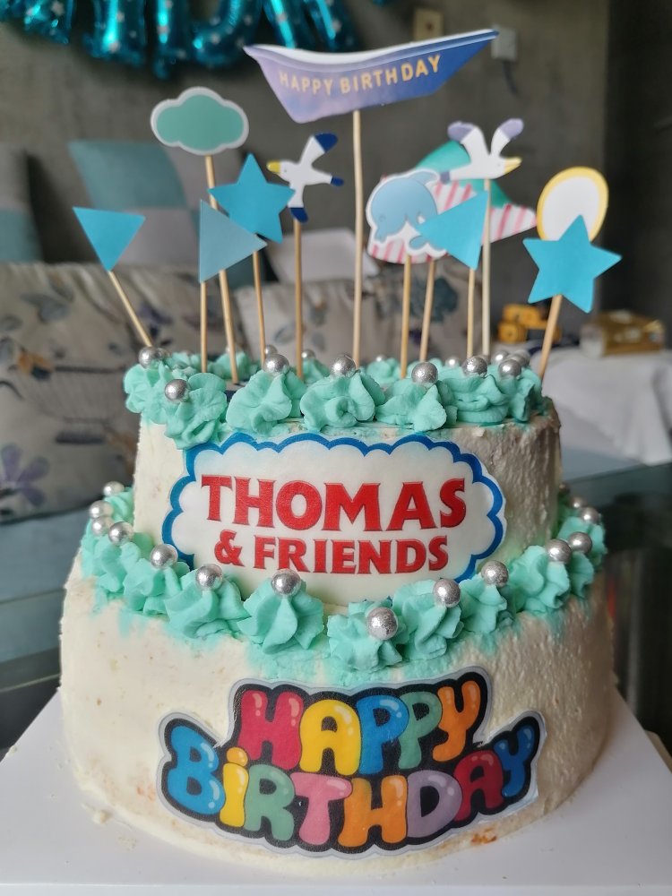 托马斯生日蛋糕