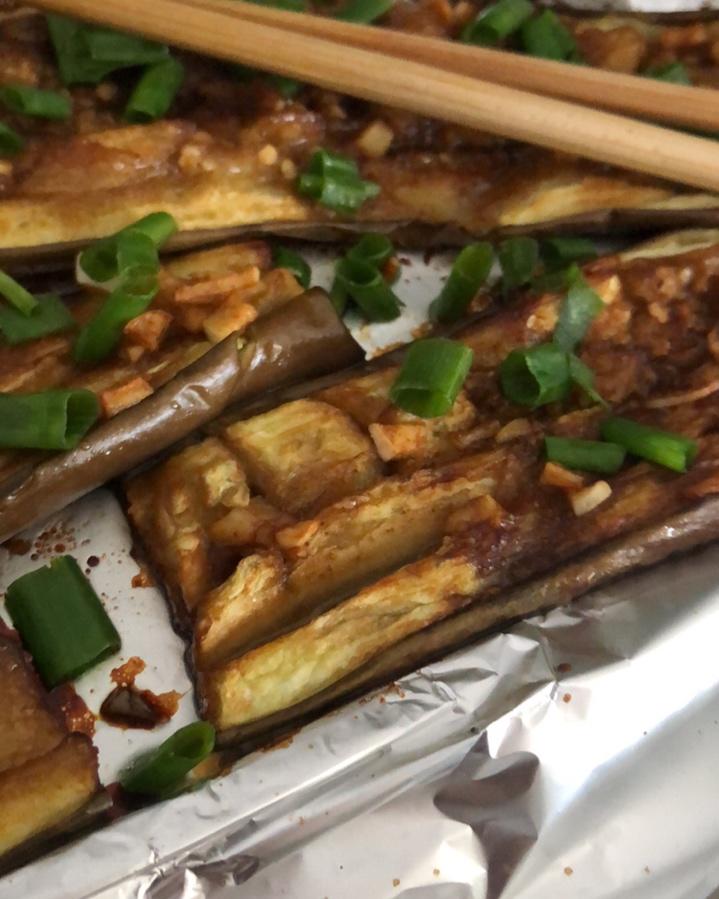 CC招牌菜销魂烤茄子，百吃不厌！
