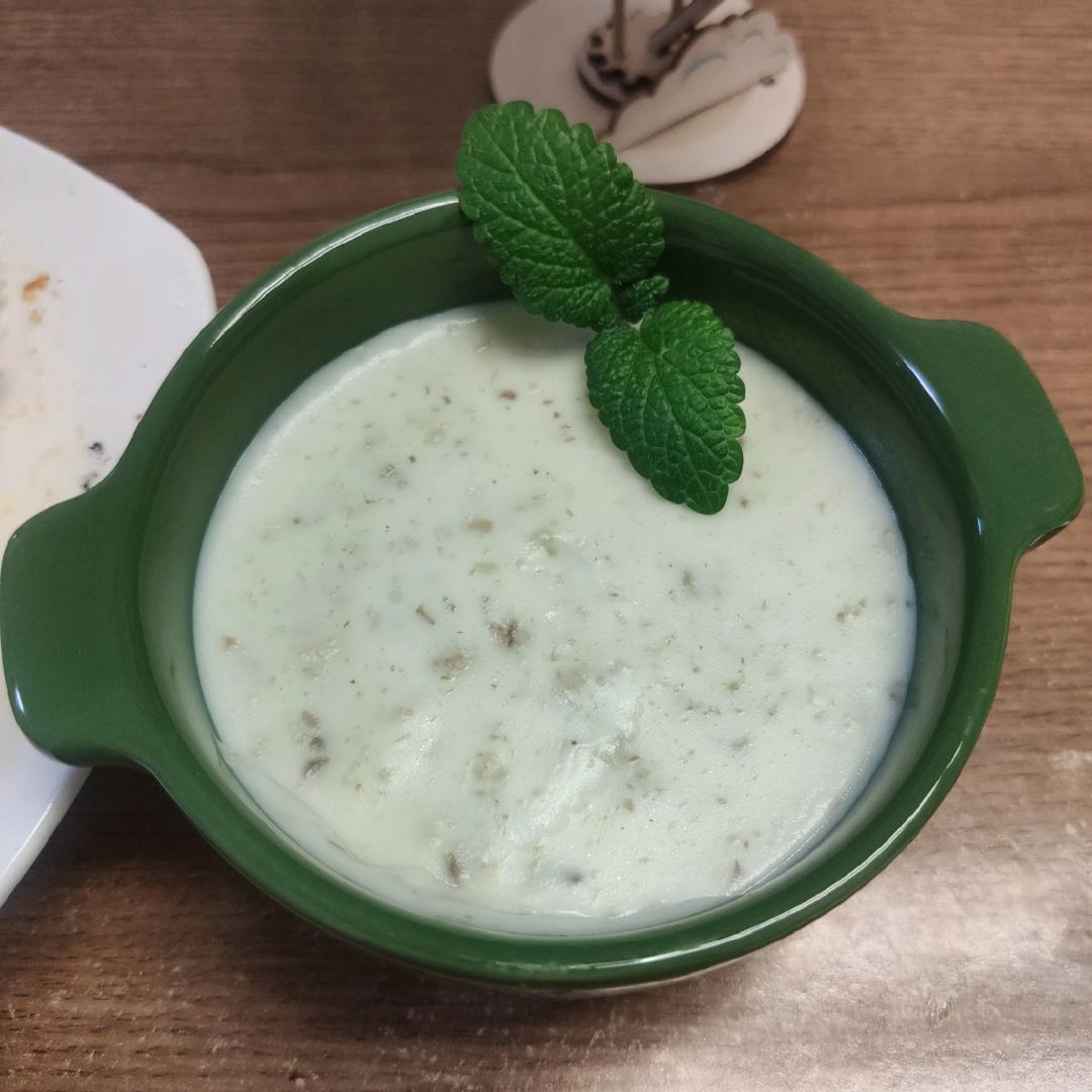 【鸡茸蘑菇汤】浓稠鲜美，媲美必胜客