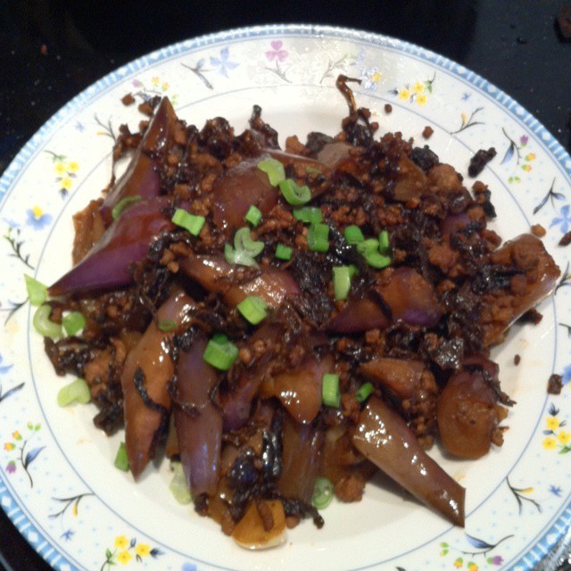 梅香茄子煲