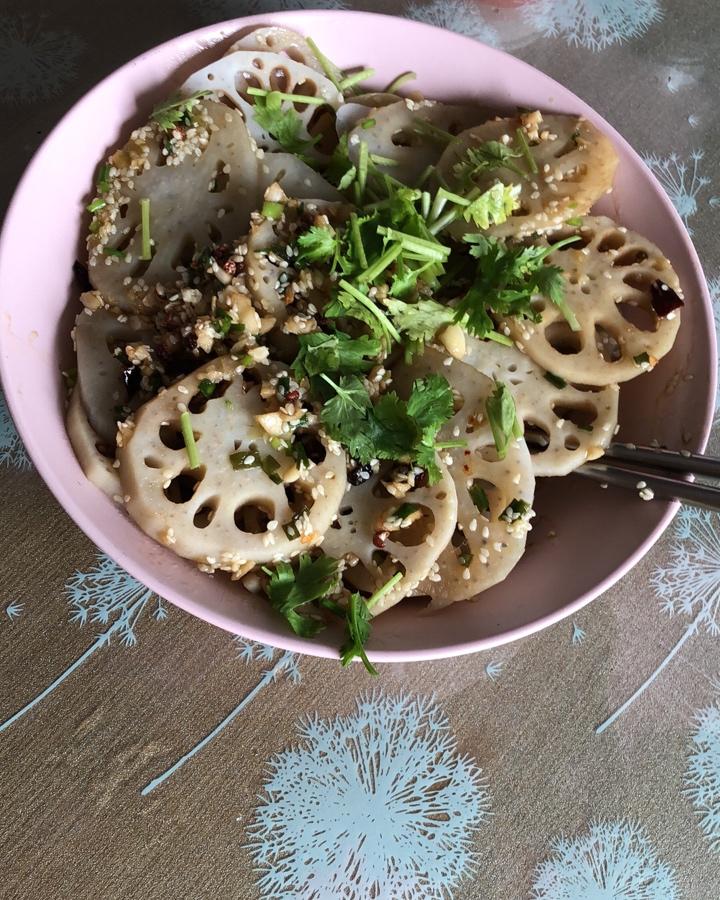 夏天开胃的凉拌藕片