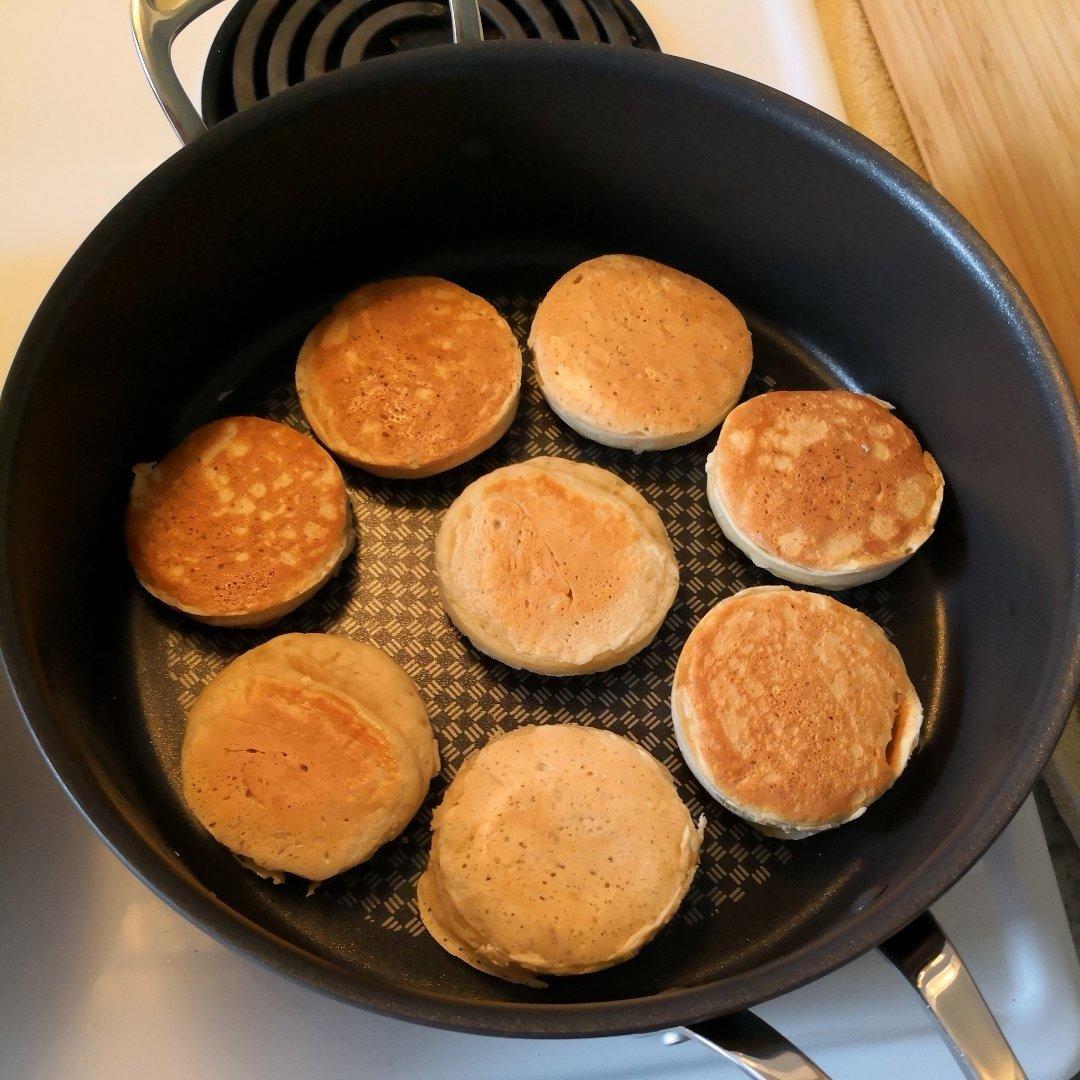 不能再简单又极其好吃的英式传统松脆饼（烤面饼）（crumpet ）