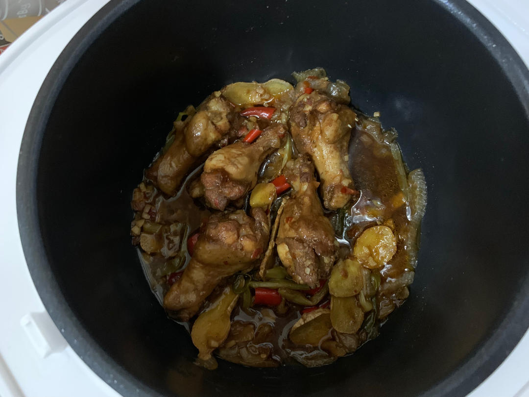 不需要厨艺的减脂餐——电饭煲焖鸡腿