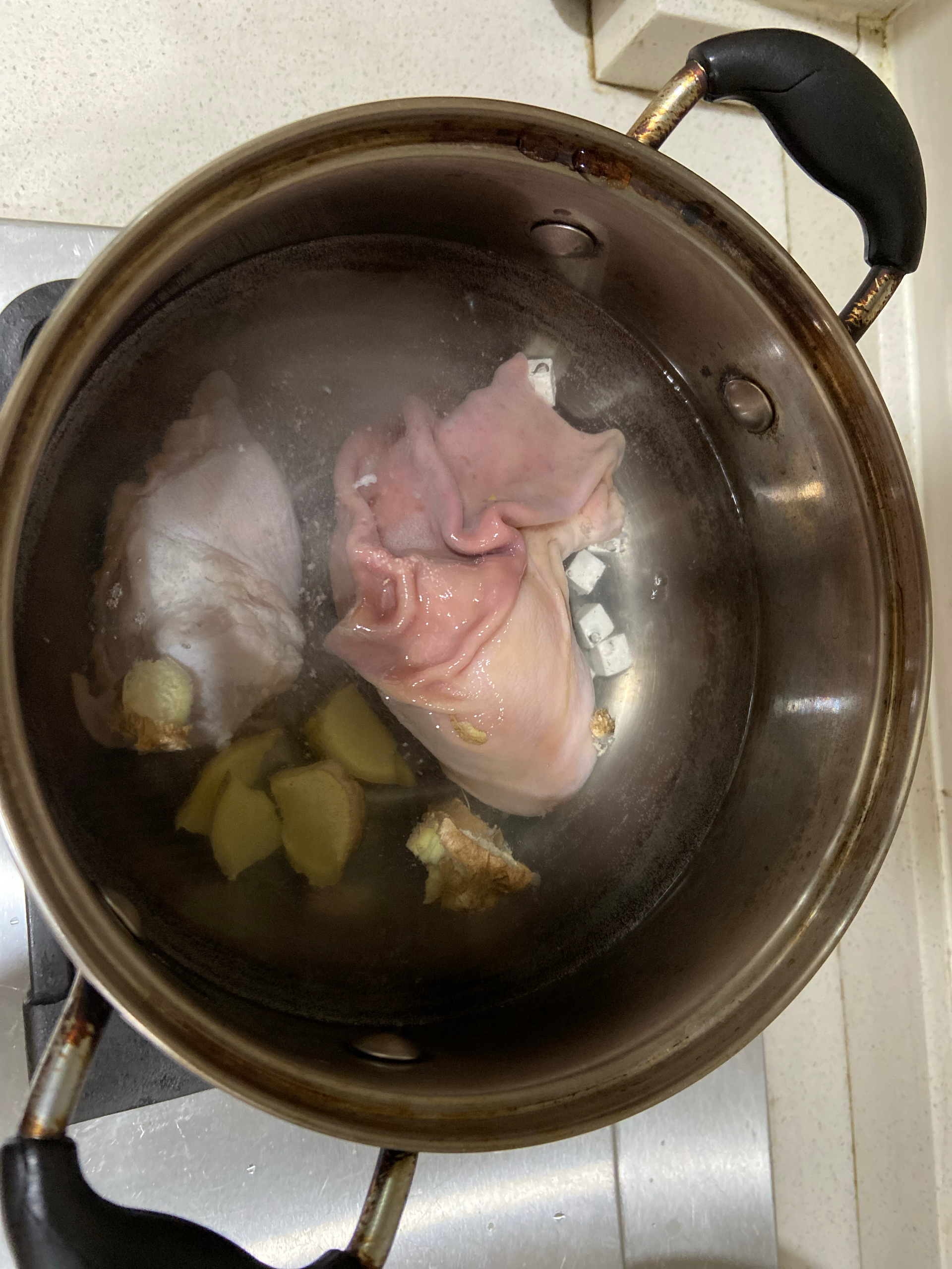 茯苓山药猪肚汤的做法 步骤1