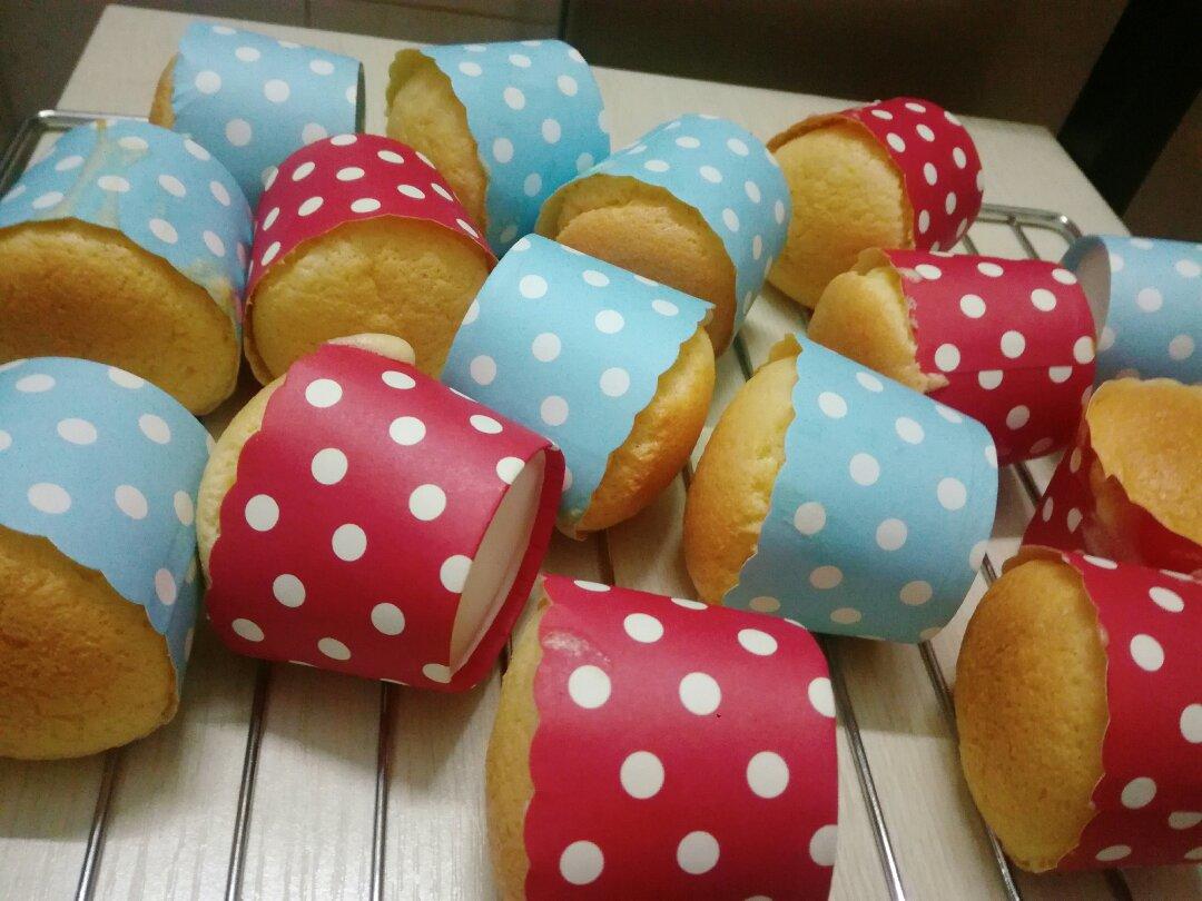 纸杯蛋糕 8寸戚风蛋糕的量