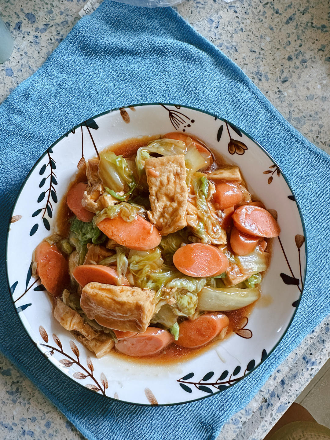 给肉都不换白菜豆腐煲