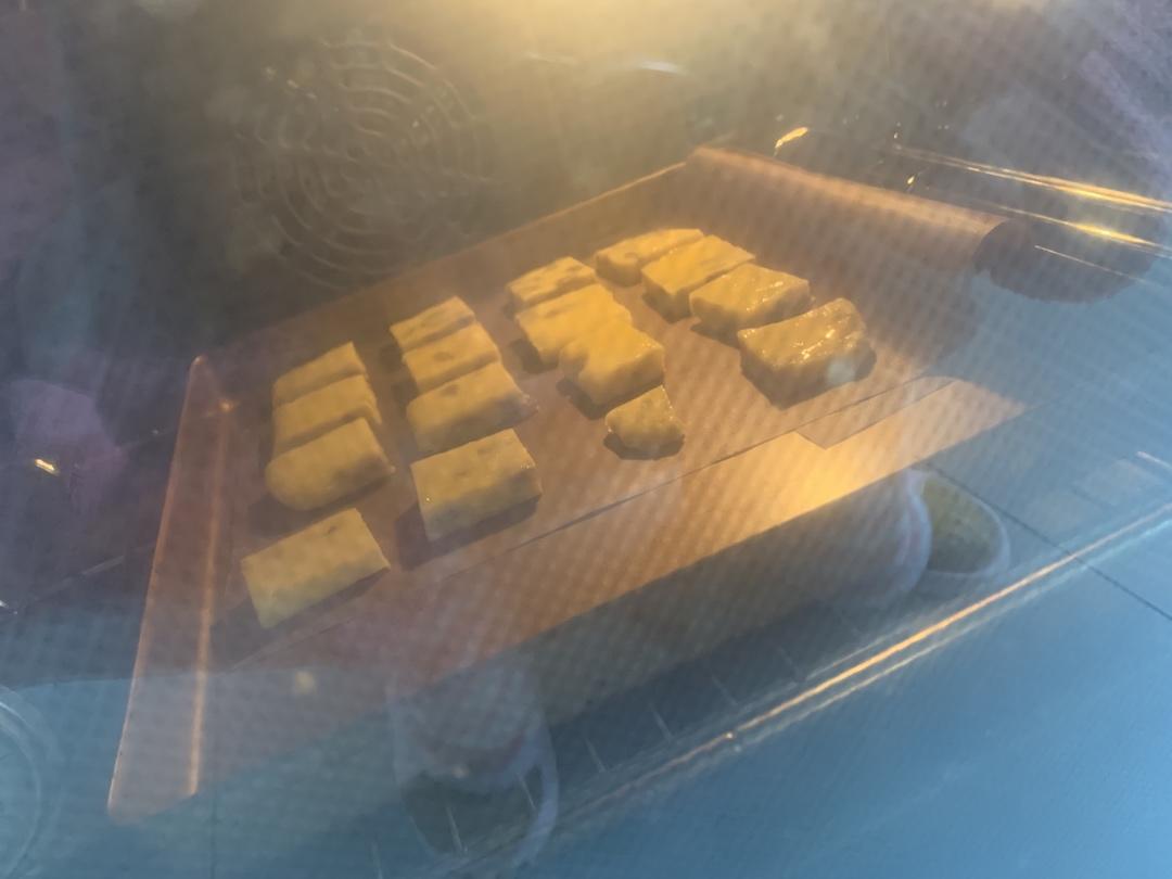 酥软到骨子里的葡萄奶酥