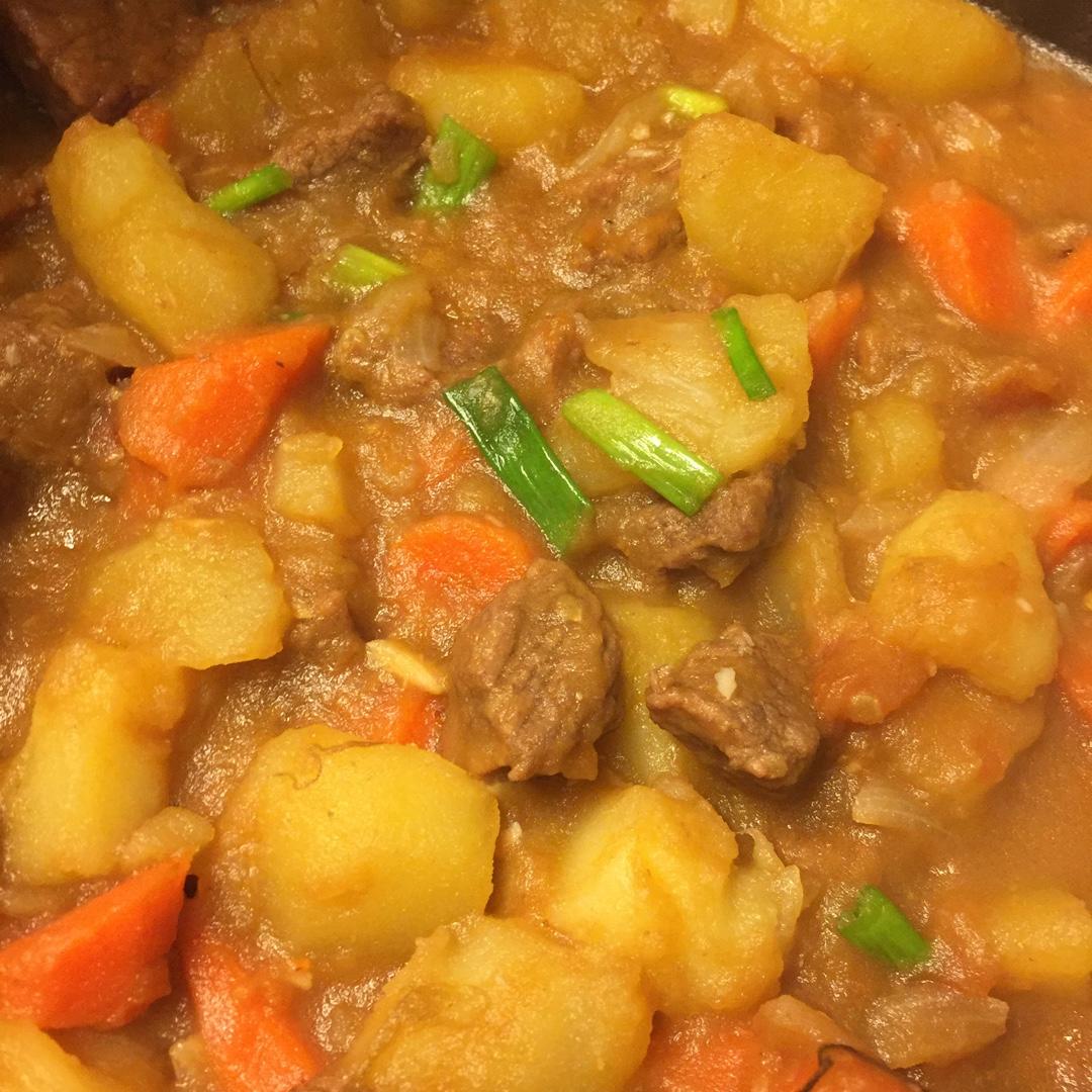 红烧牛肉土豆 （独家秘制）