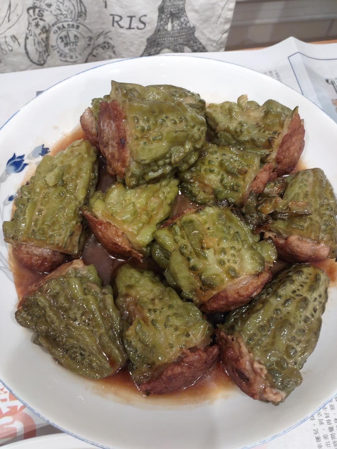 夏天消暑-苦瓜酿肉