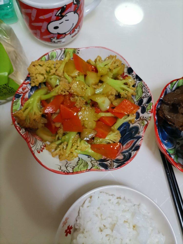 比肉还好吃的干锅花菜