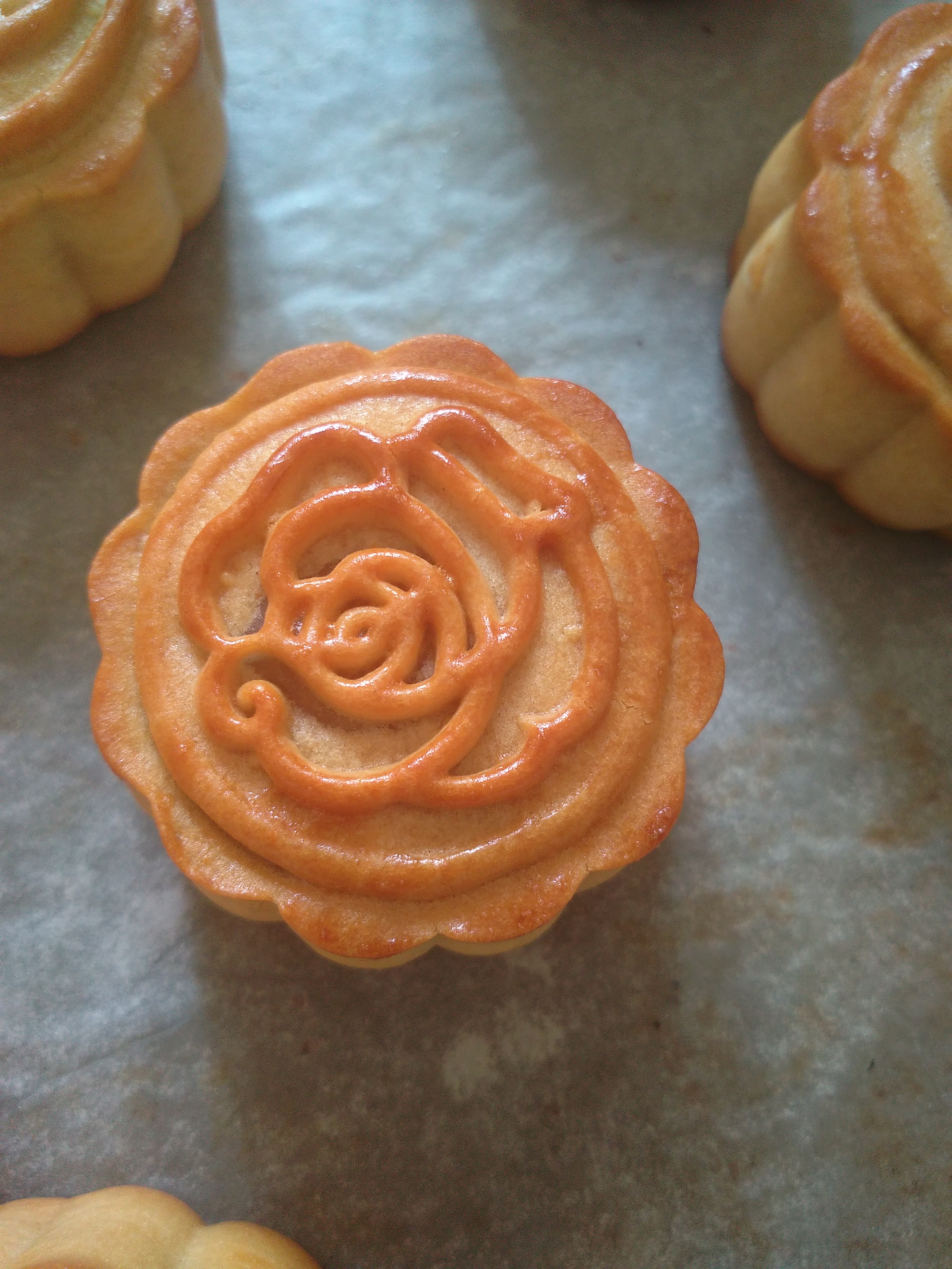 广式月饼——蛋黄莲蓉月饼