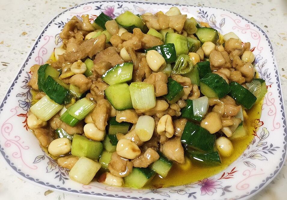 宫保鸡丁（无辣版）的做法