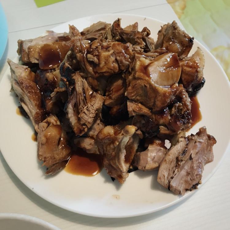 肉香扑鼻酸甜可口的五味鸭