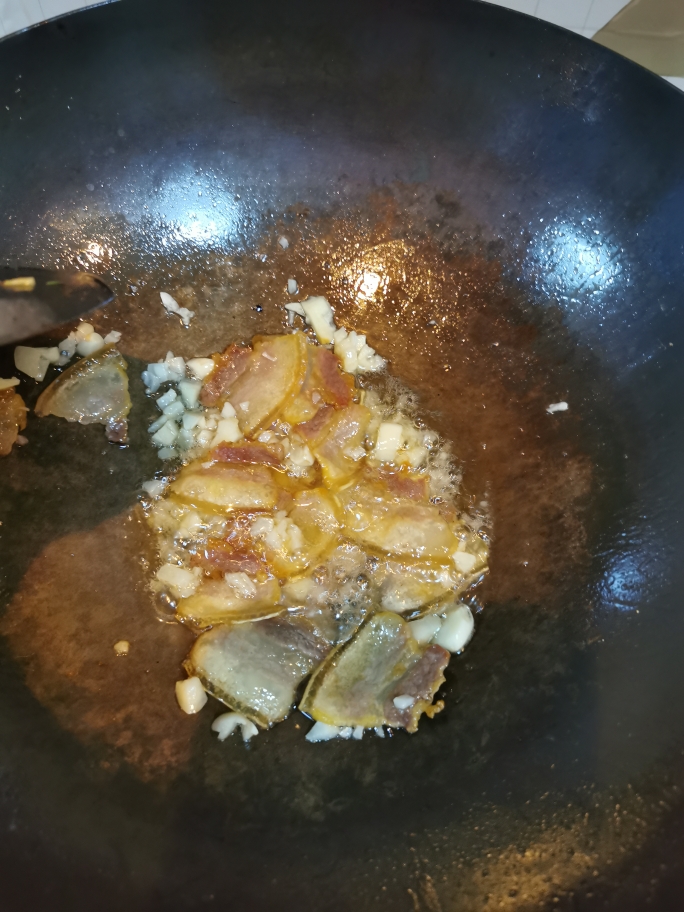 手撕杏鲍菇炒五花肉，超好吃呦的做法 步骤6