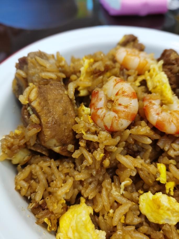 排骨炒饭