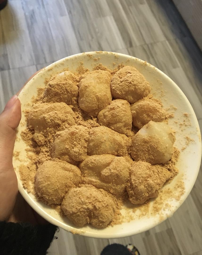 糍粑，糯米糍，黄豆粉粘糯米球【附上黄豆粉的做法】