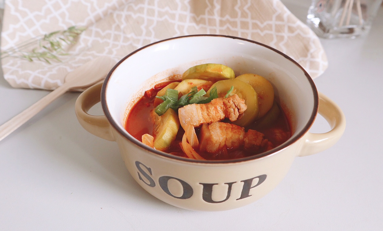 韩式西葫芦猪肉汤
