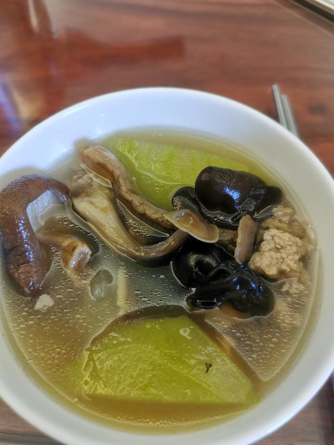 夏日解暑菌菇汤
