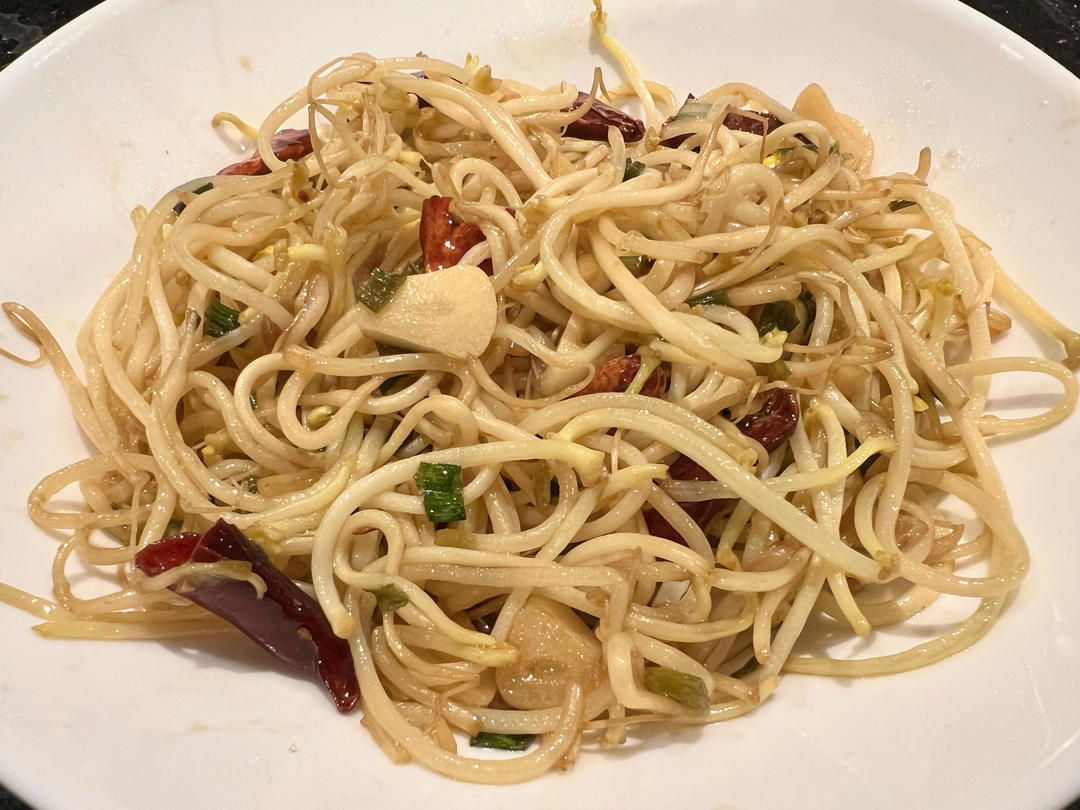 酸辣脆爽的炒豆芽