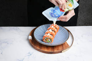 家里也能做出的日料经典寿司卷的做法 步骤14