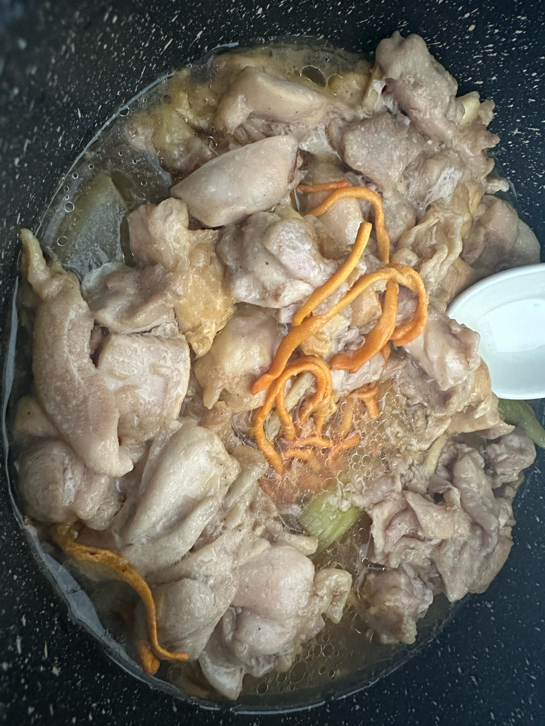 冬瓜虫草花鸡腿（桑拿鸡）