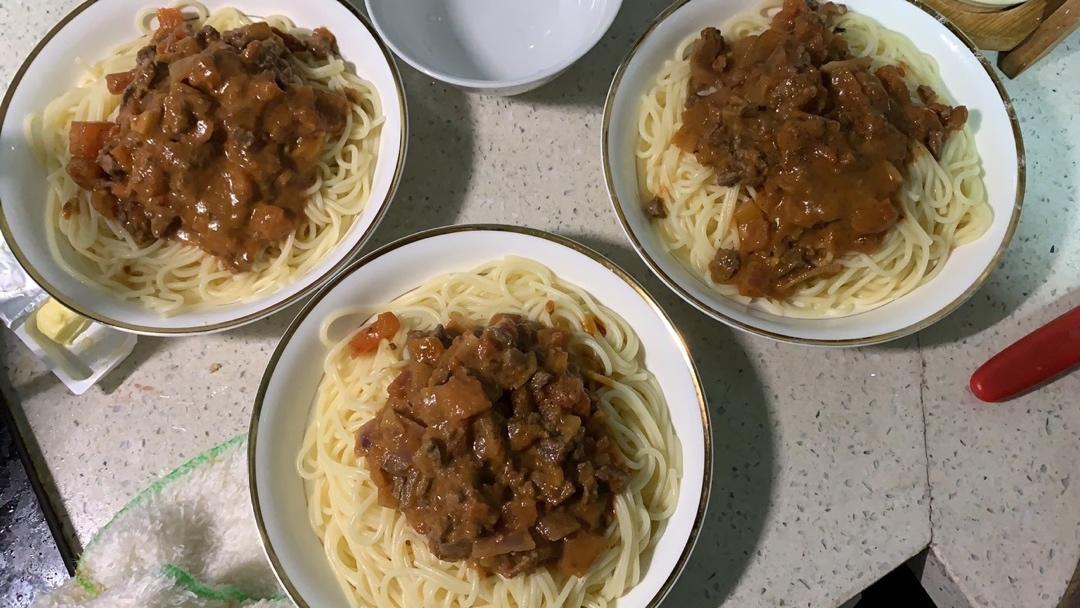 （完胜必胜客的）番茄肉酱意大利面～