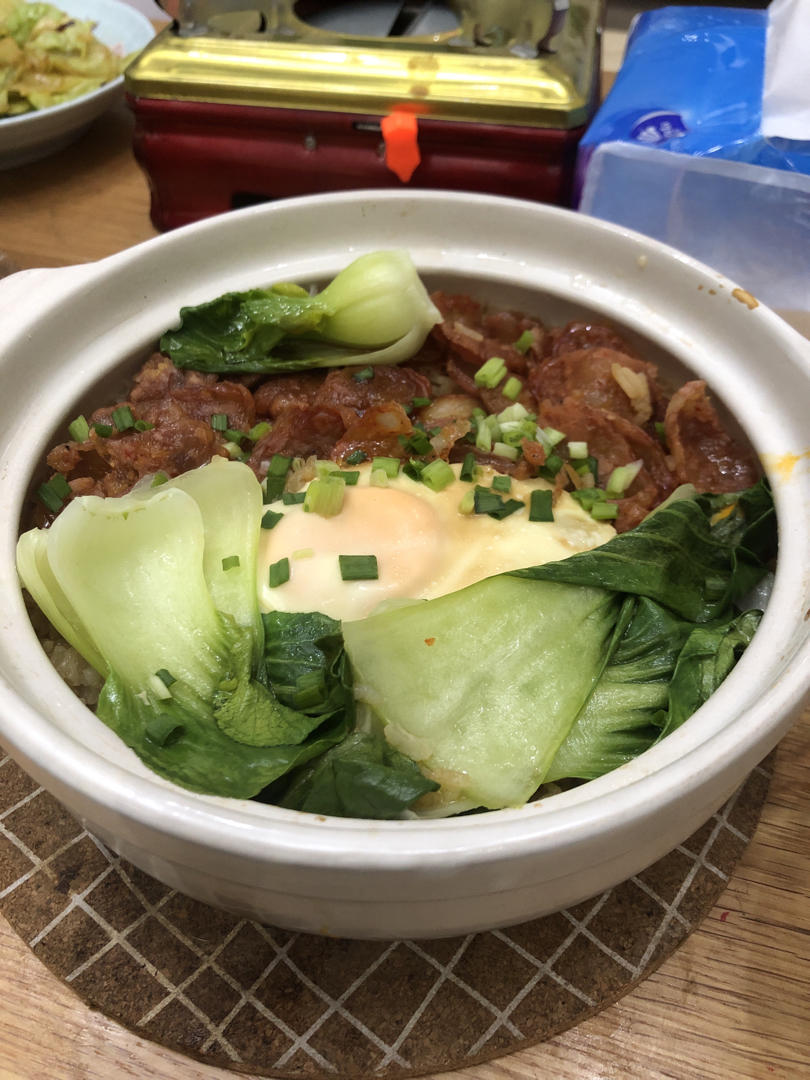 香肠煲仔饭