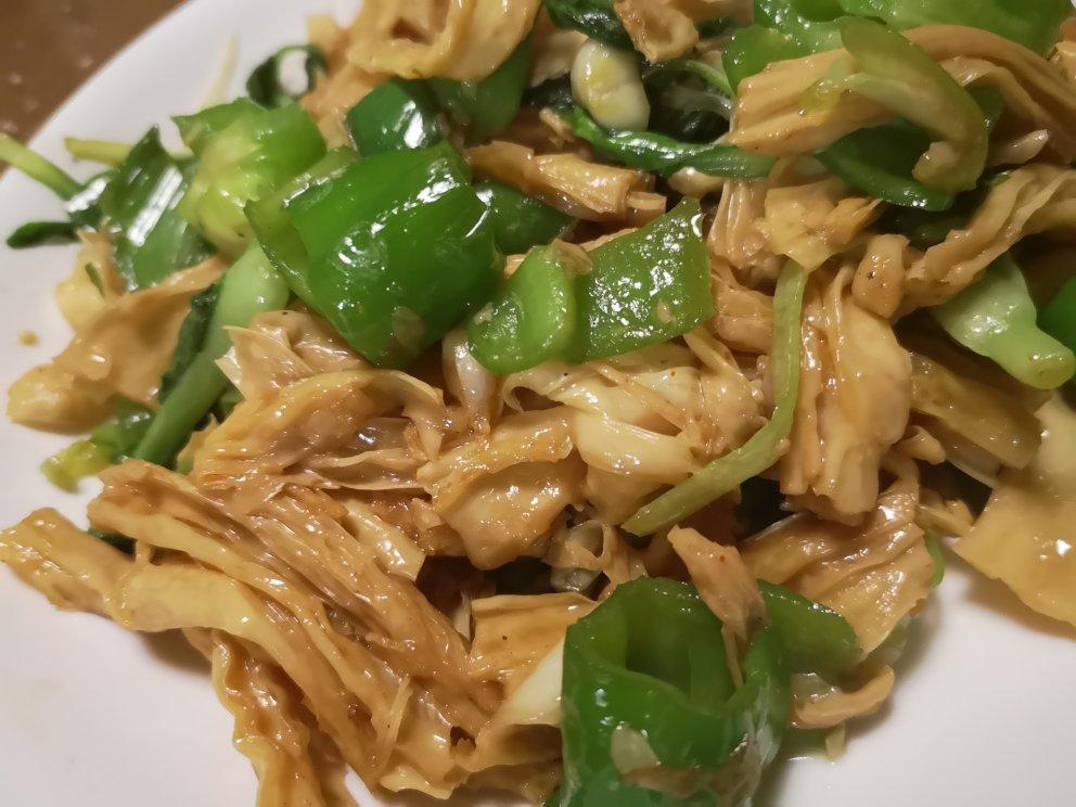 青椒炒腐竹