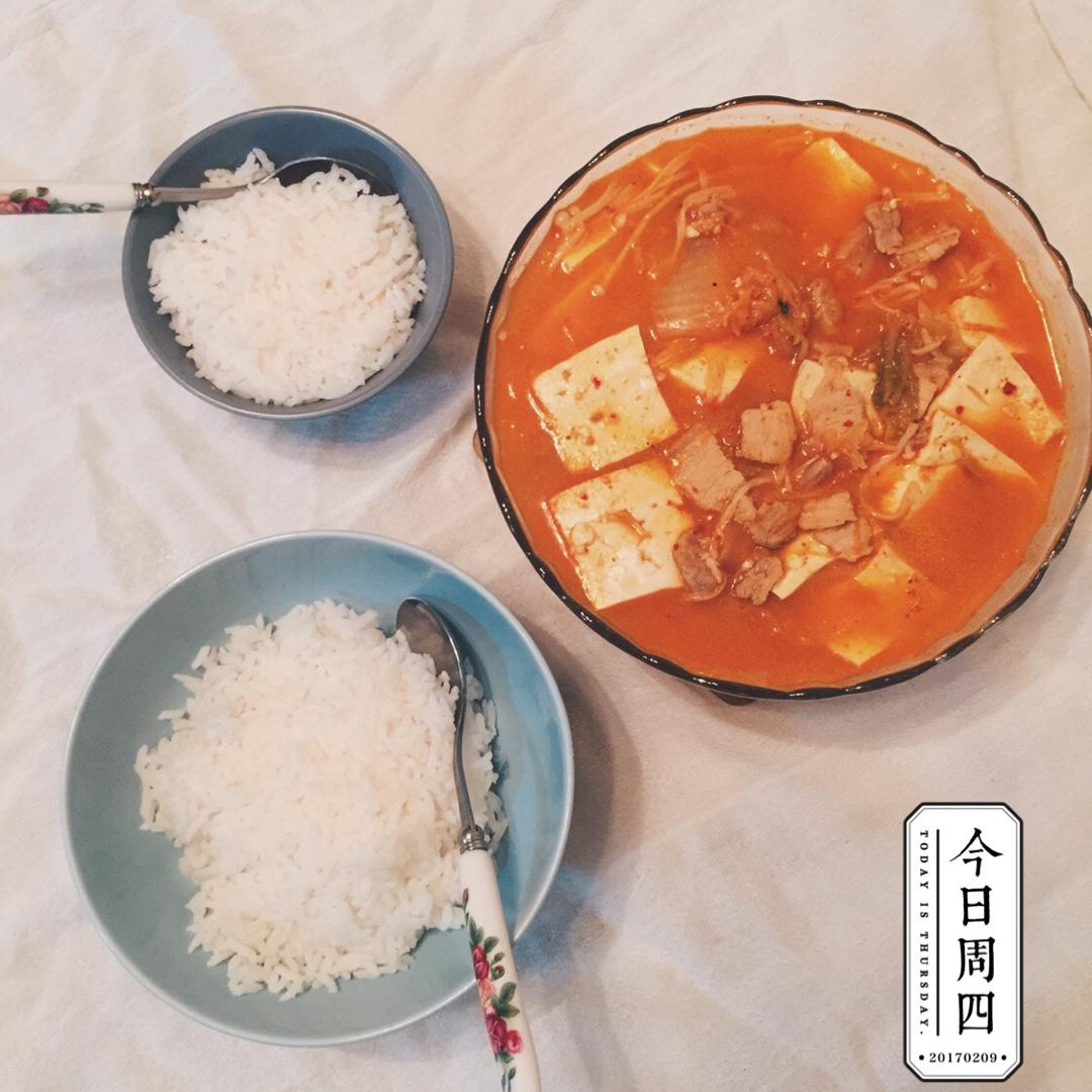 辣白菜豆腐汤