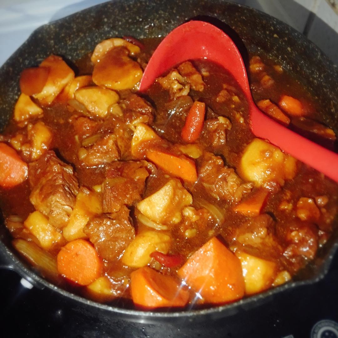 一个话唠包教包会的香浓红烩牛腩