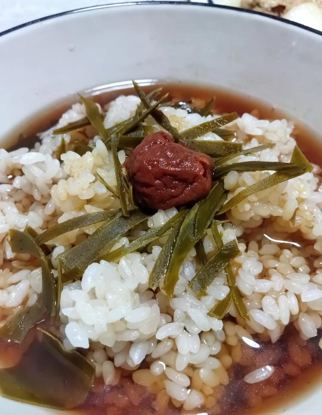 梅子茶泡饭