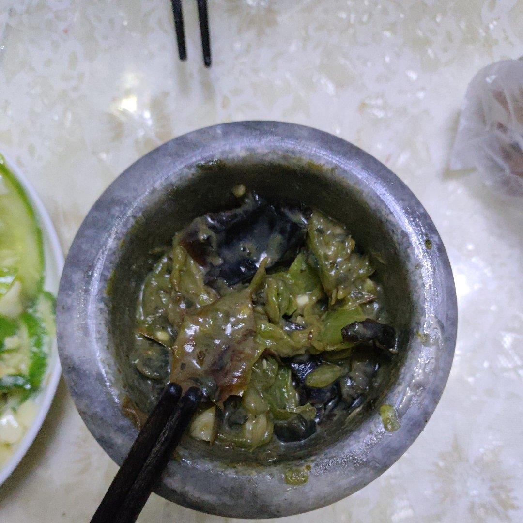 【正宗湘菜】擂辣椒皮蛋