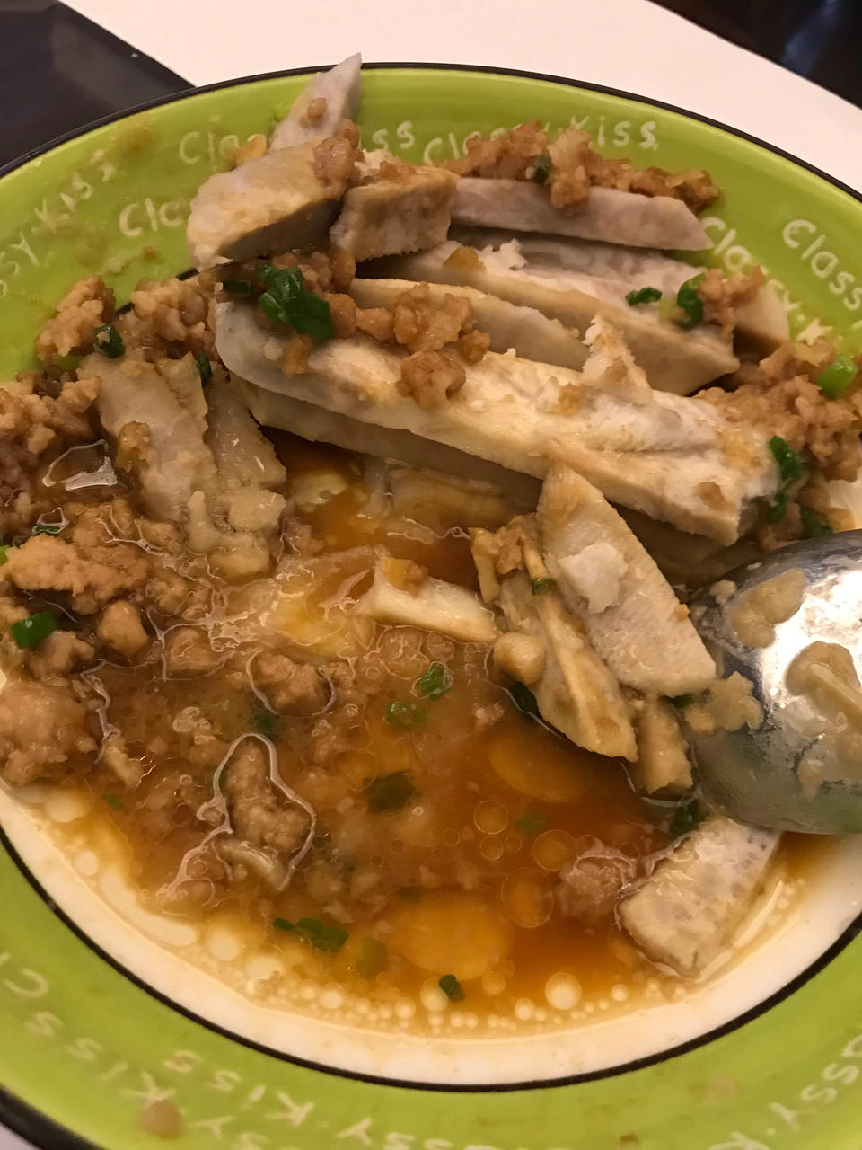 自从学会芋头这么做，孩子和我抢着吃，10分钟出锅，上桌连汤不剩