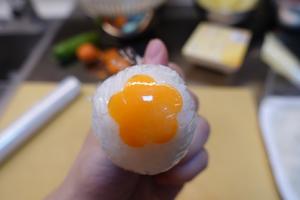 小朋友喜欢的可爱球球海苔饭团（日式手鞠寿司）15分钟快速食谱的做法 步骤6