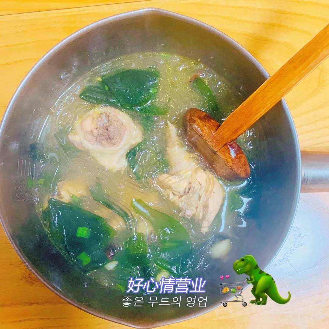 奶奶的家传湖北式粉丝鸡汤