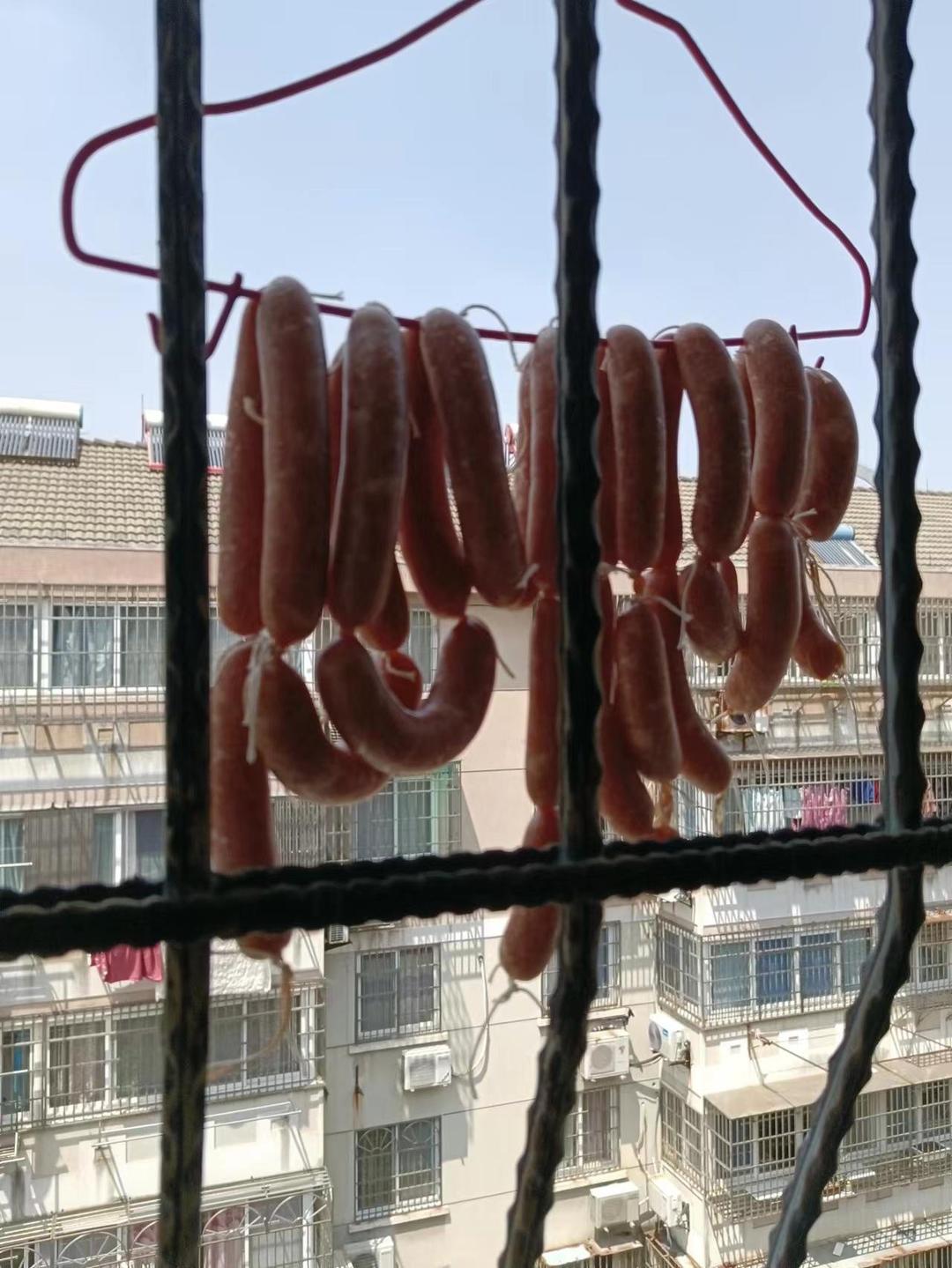 自制Q弹脆皮肠、烤肠、香肠《内附超详细步骤分解图片和手工灌肠等注意事项》