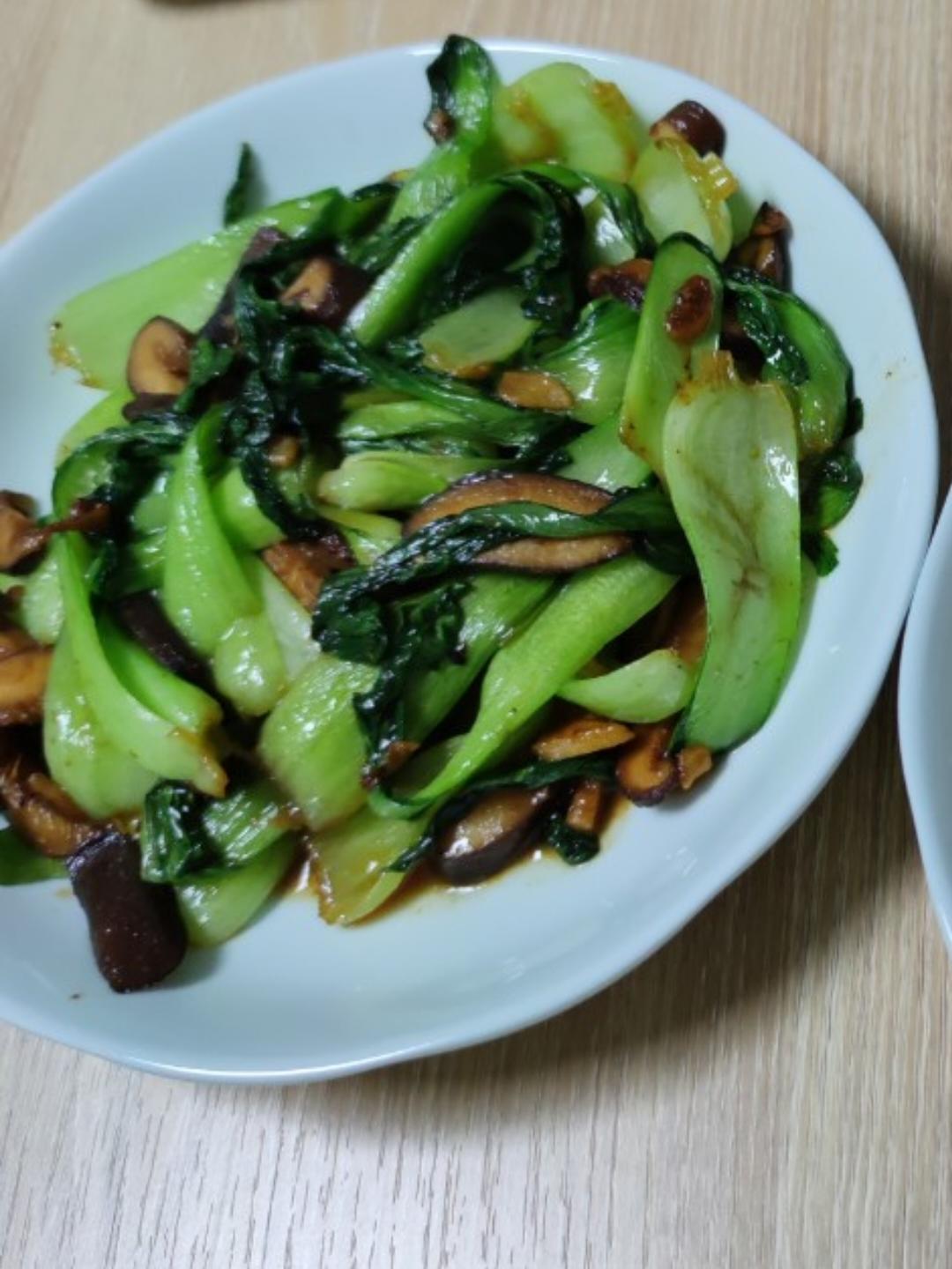 香菇油菜（简单快手）