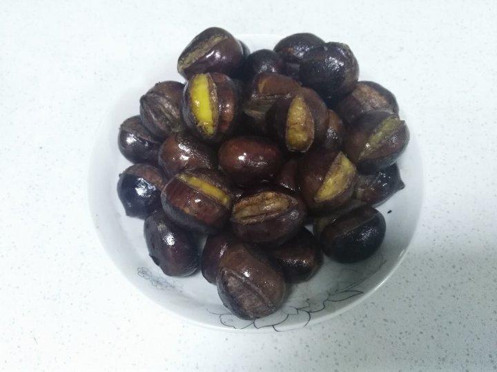 慵懒美丽的栗子