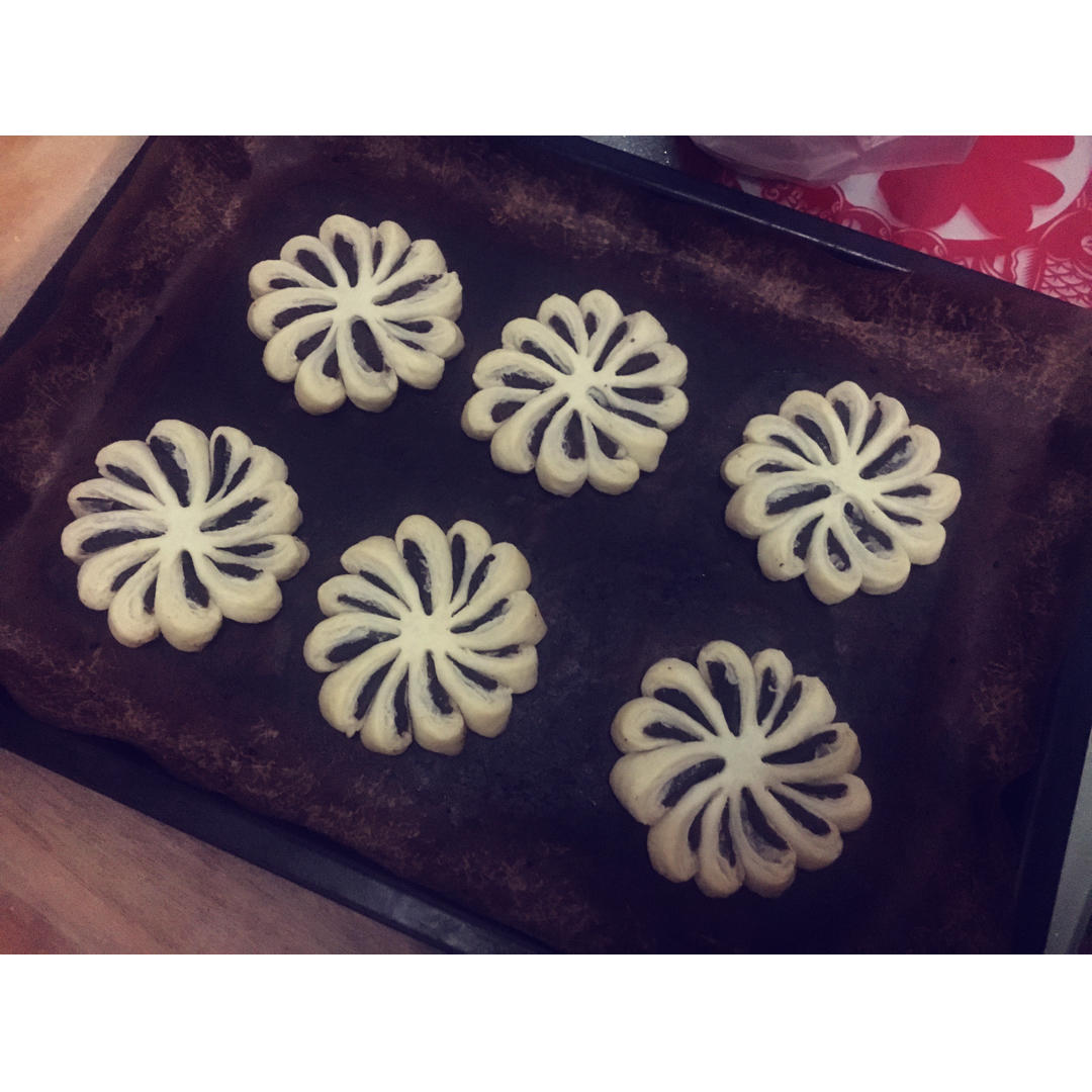 【巨详细】菊花酥、桃花酥、紫荆花酥、四叶草酥❀原来你是这样的中式酥皮