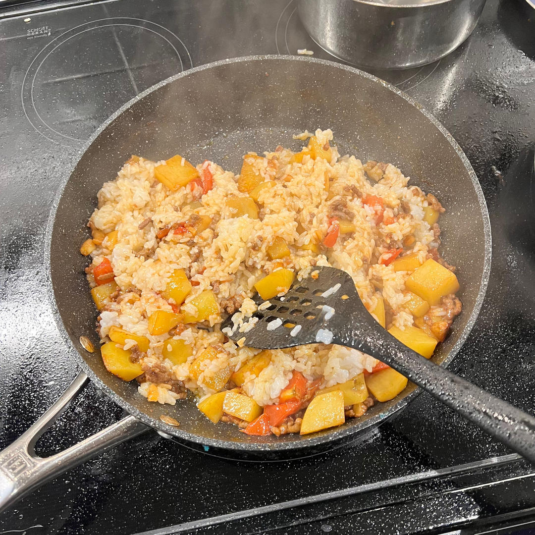 超级简单的西红柿烩饭