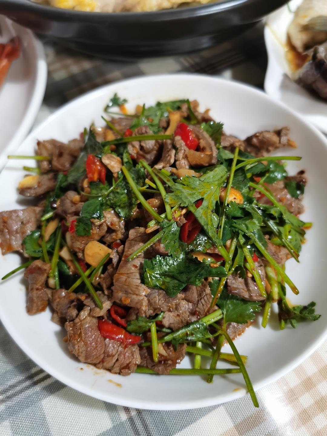 丈母娘吃了都夸的凉拌香菜牛肉