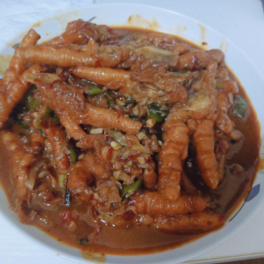 超级无敌好吃的麻辣鸡爪