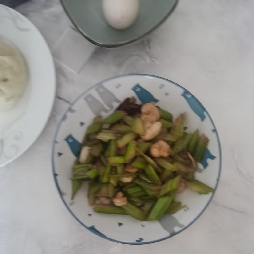 芹菜炒虾仁