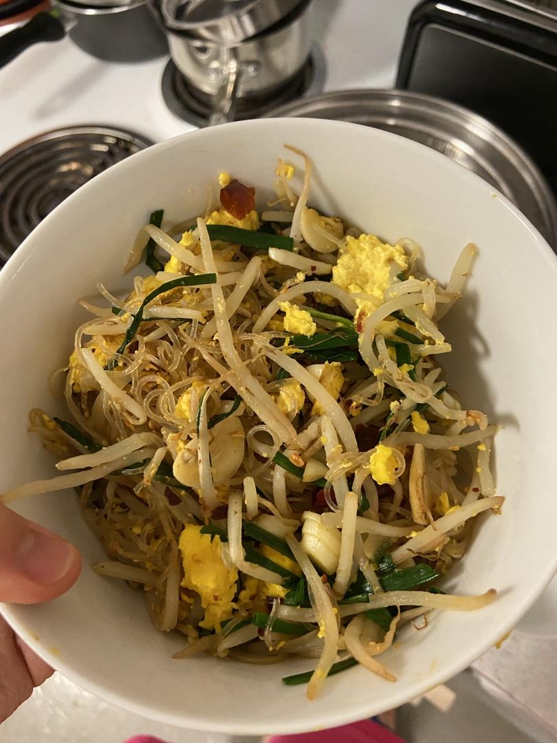 网红同款🤩爆炒“鸡蛋粉丝韭菜豆芽菜”