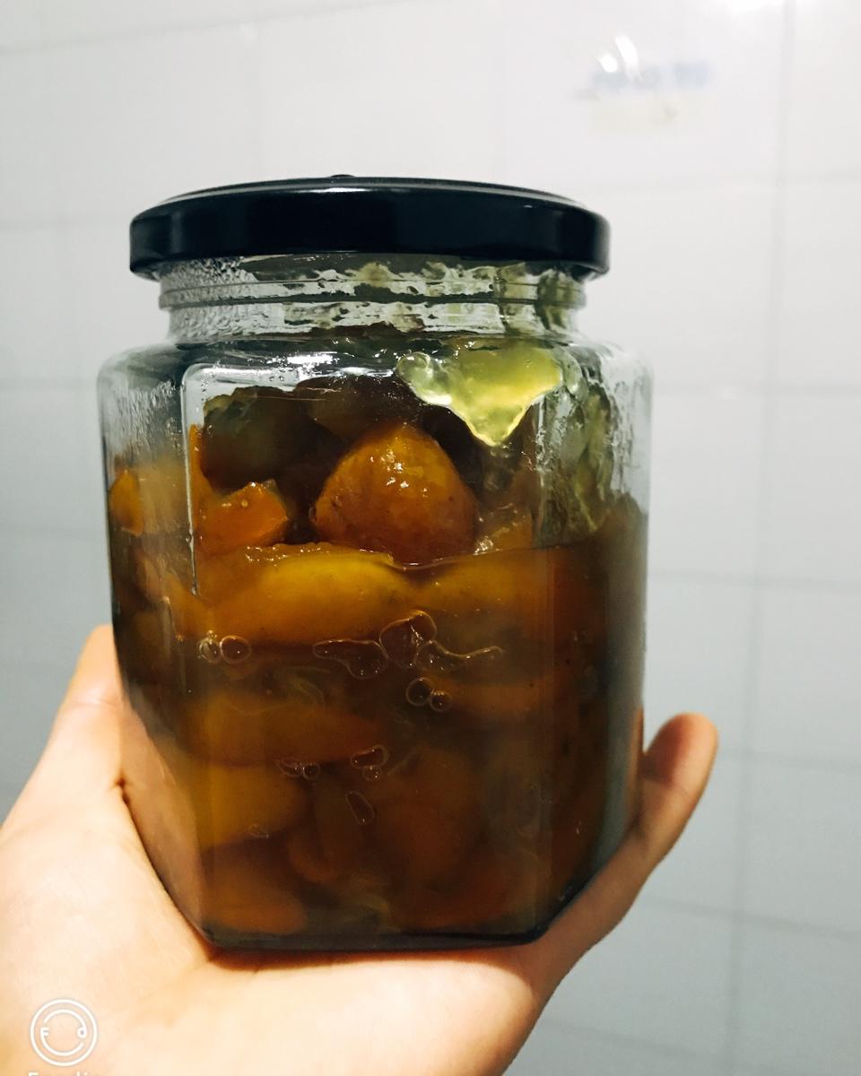金桔酱润肺止咳化痰疗效好。金桔酱。