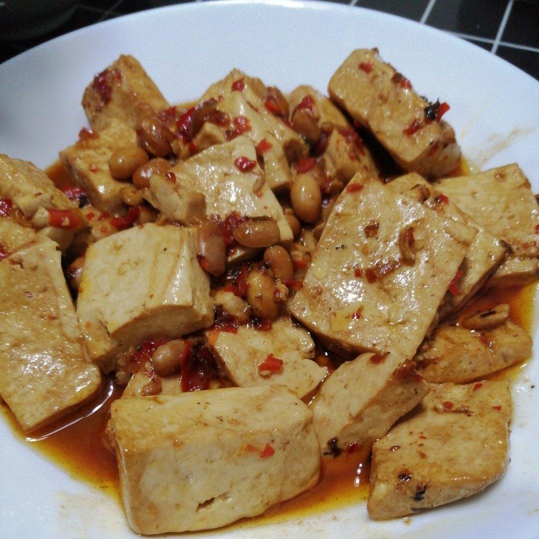 毛豆子烧豆腐
