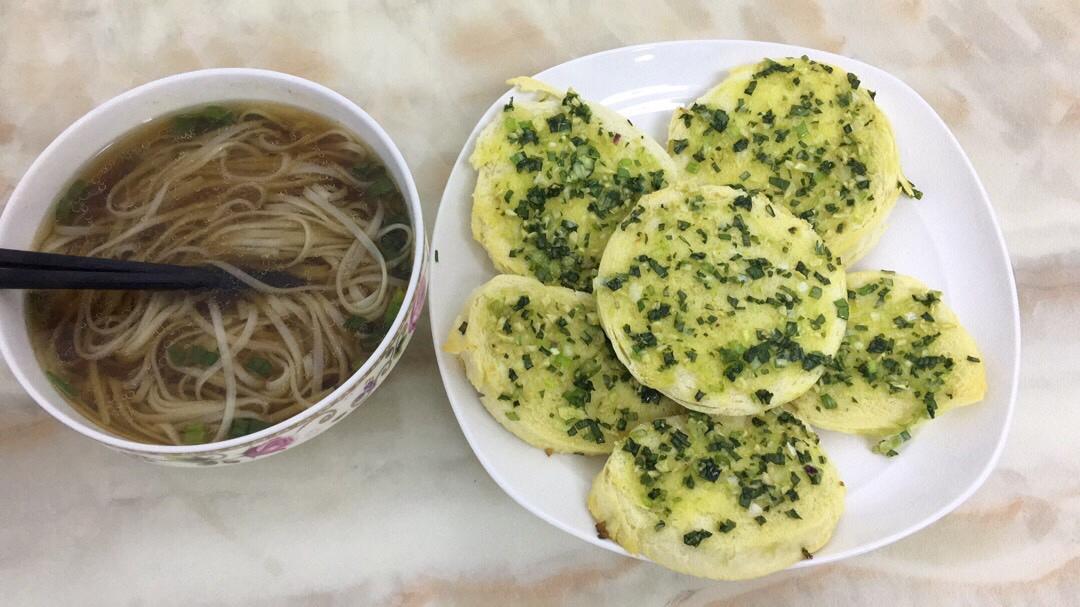 蒜香馒头片