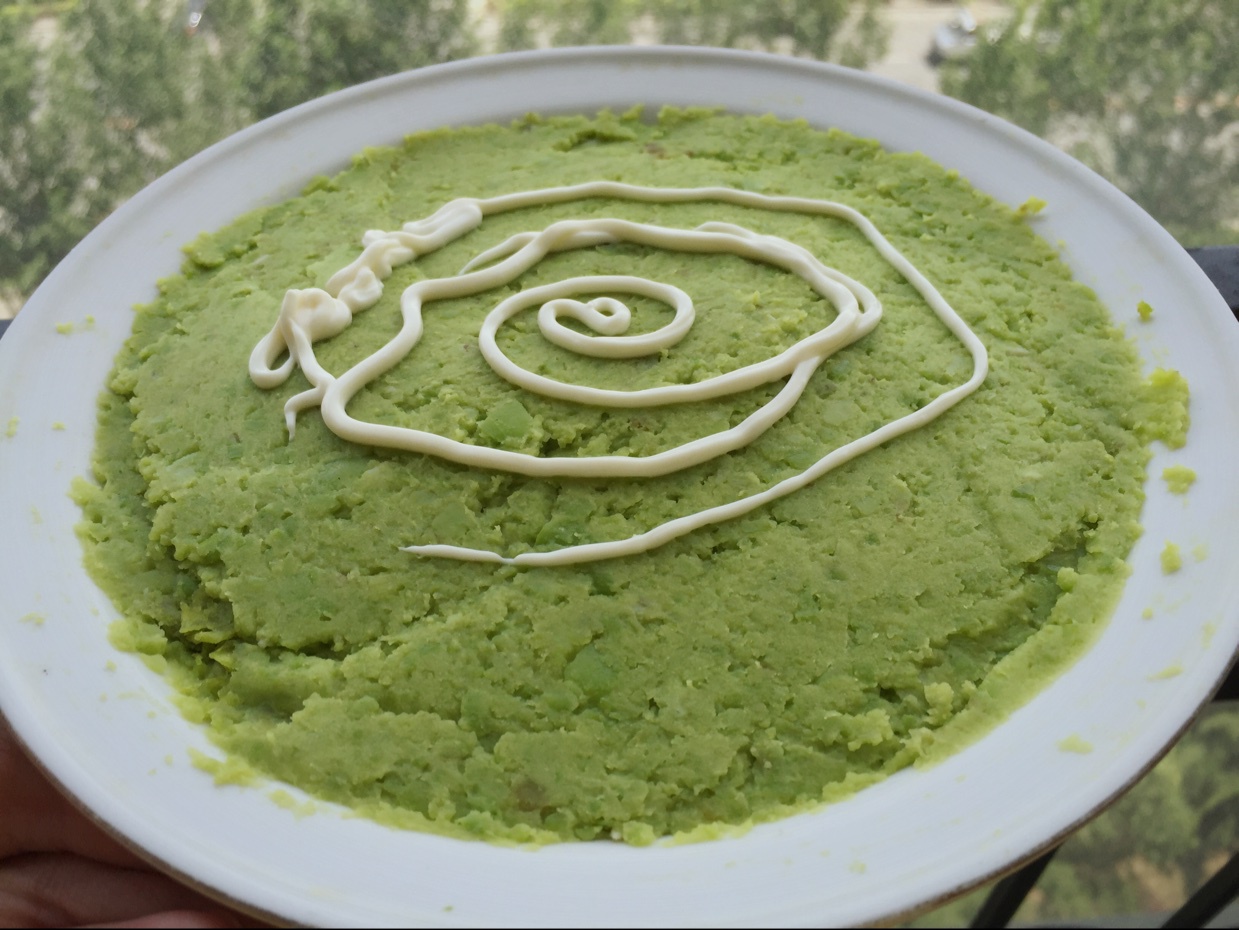 无奈在风坑里做的蚕豆泥